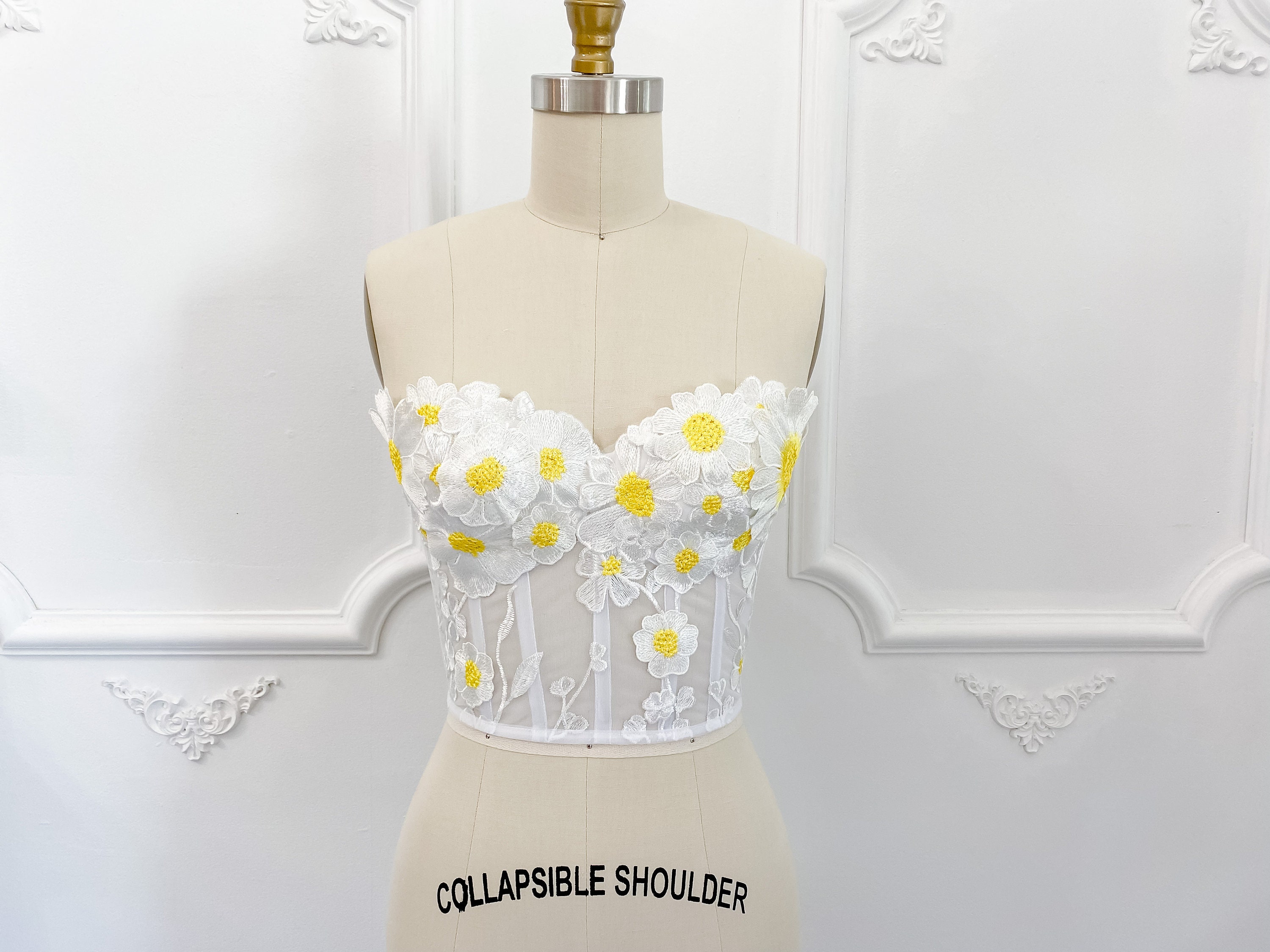 Daisy Floral Corset Top, White Wedding Corset With Lace up Back and Flowers  - Etsy Canada