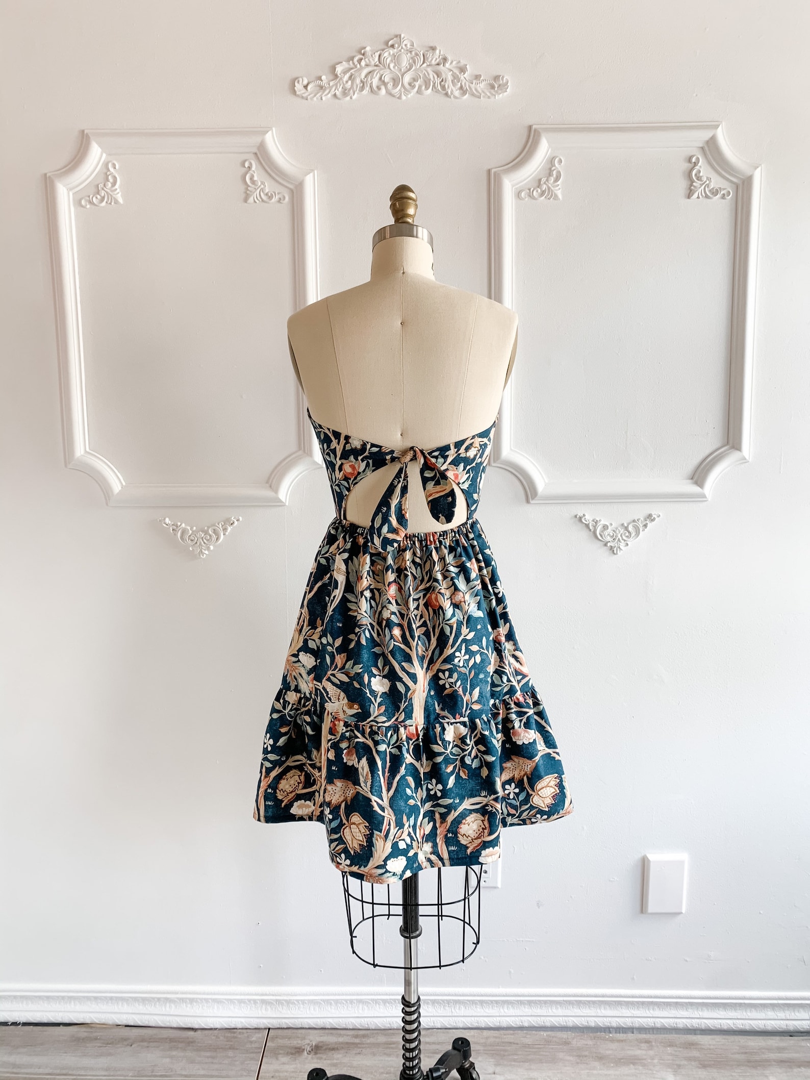 Vintage grey mini dress with beaded details and a tie waist