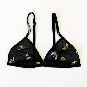 Brassière brodée abeille, soutien-gorge triangle, abeilles, brassière noire, lingerie de mariée, entomologie, brassière en résille image 1