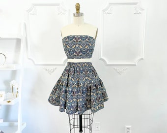 Cropped corset and skirt matching set, tiered miniskirt and bandeau crop top, blue and gold bird and floral print