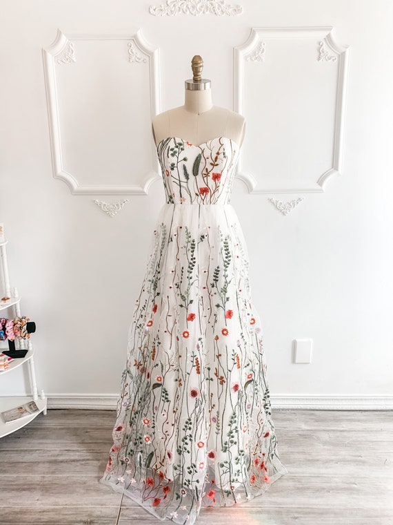 flower embroidered dress