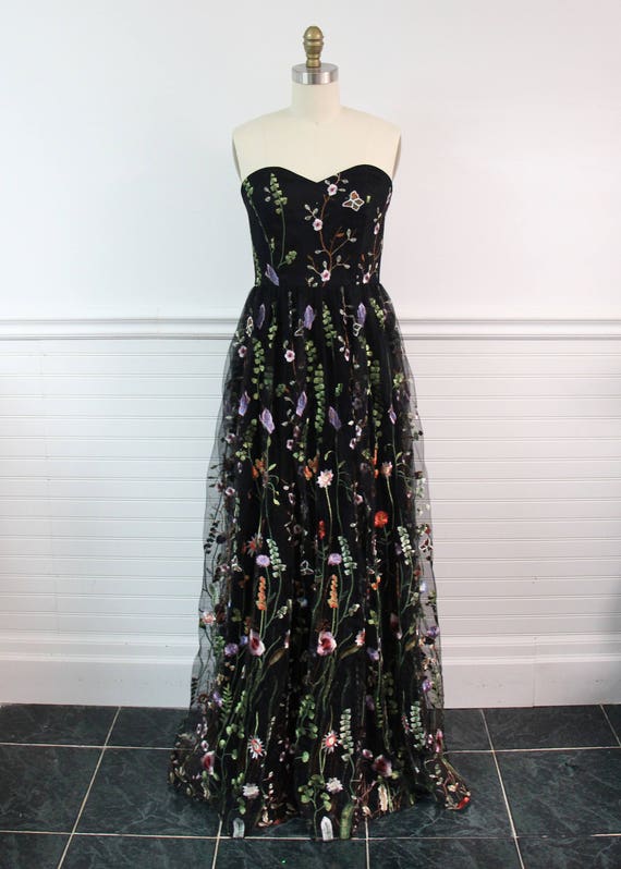 Black Floral Gown, Floral Maxi Dress, Black Wedding Dress, Prom Dress,  Embroidered Dress, Strapless, Spring Wedding, Black Tie Gown -  Canada