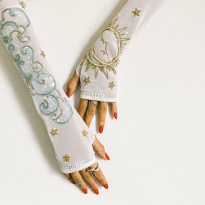 Tarot inspirierte Perlen Netz Handschuhe, fingerlose Hochzeitshandschuhe, Mond und Sterne