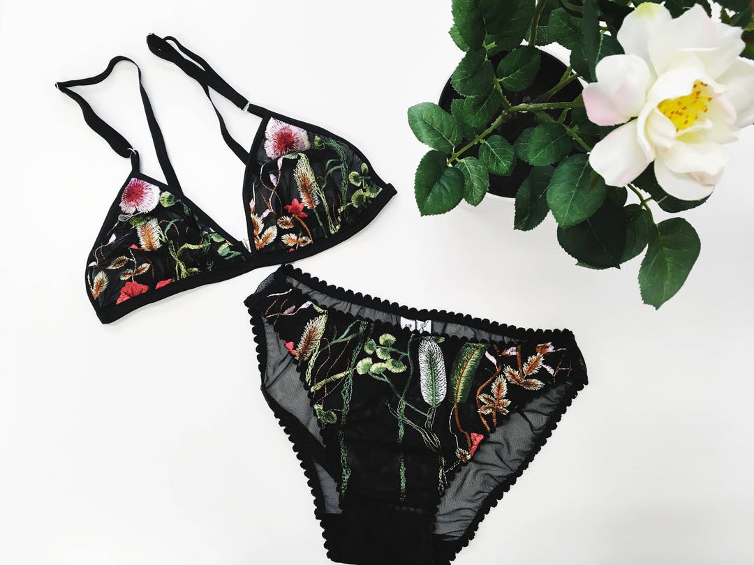 Black Embroidered Floral Lingerie Set, Triangle Bra, Bikini Cut Panties,  Floral Print, Low Rise Panty, Bridal Lingerie, Flowers 
