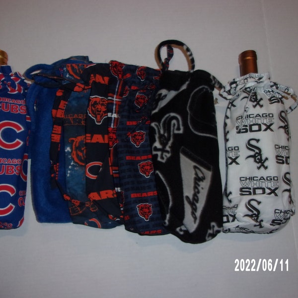 Wine Bottle Gift Bags Chicago Sports (Chicago Bears, Chicago White Sox or Chicago Cubs)