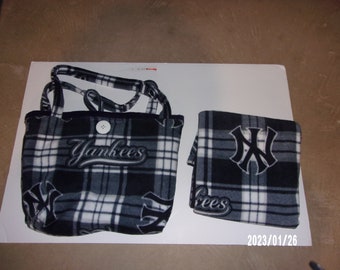 New York Yankees Receiving Blanket and Matching Tote Bag (Diaper Bag)