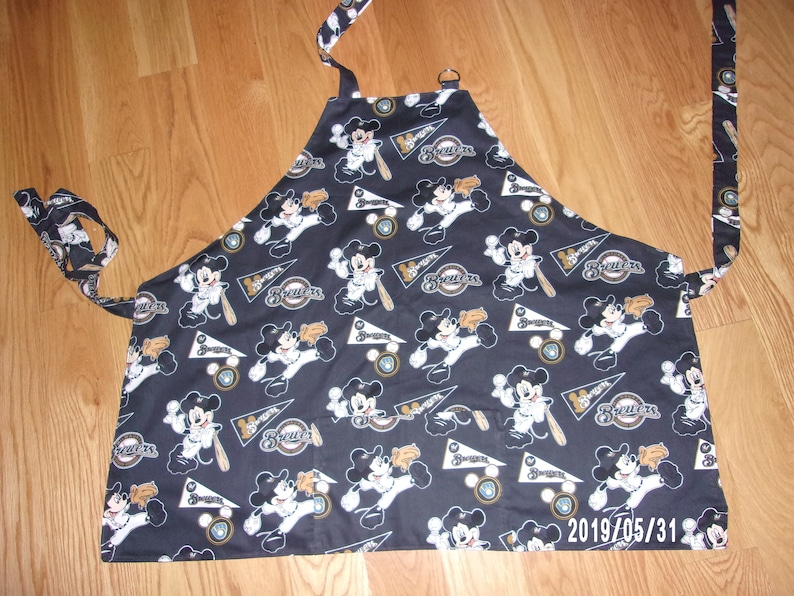 Chicago Cubs, LA Dodgers or Milwaukee Brewers Barbeque Apron Mickey Mouse Sports