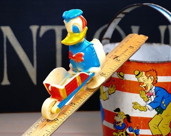 Vintage Ramp Walker Toy, Donald Duck Walking Toy, Vintage Walt Disney Productions Collectible Plastic Toy Figure, Retro Disney Toy, 1950s