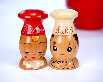 Vintage Wooden Salt and Pepper, Salty and Peppy, Chef Shakers, Hand Painted, Souvenir Shaker Set, Maumee Ohio, 1950s NEVER USED