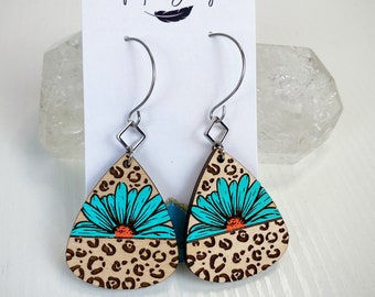 Daisy wood earrings,hand painted earrings,wood earrings,wood jewelry,boho jewelry,Daisy earrings,boho earrings,leopard print earrings,gift