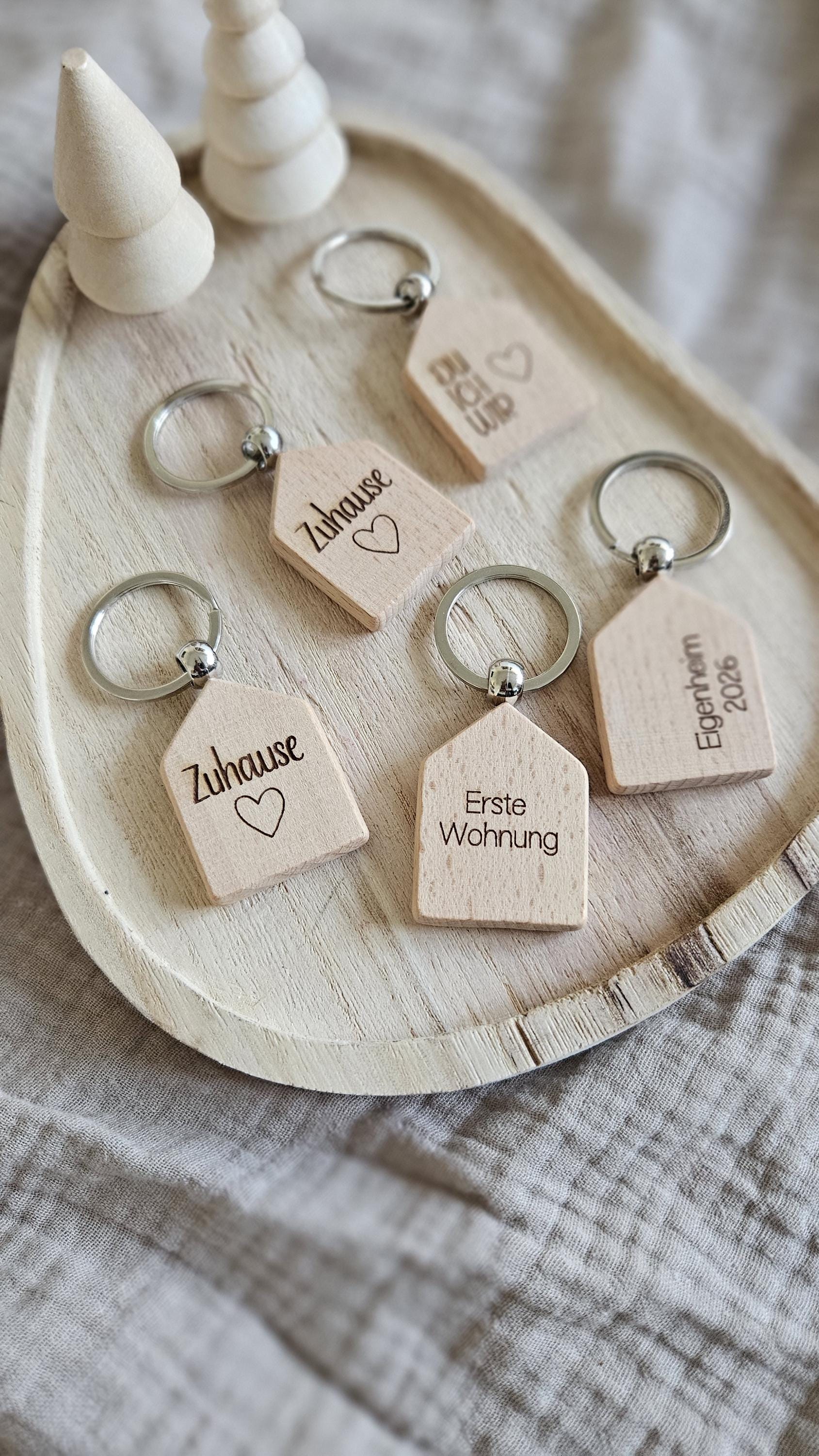 Set Partner-Schlüsselanhänger mit Gravur nach Wunsch geteiltes Herz mit Magnet in SILBER mit Geschenkbeutel