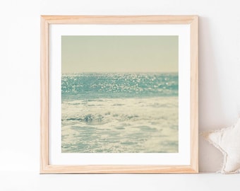 Impresión de guardería de playa, decoración de spa, arte de pared para baño, fotografía de olas del océano, fotografía de ensueño, regalo de inauguración de la casa