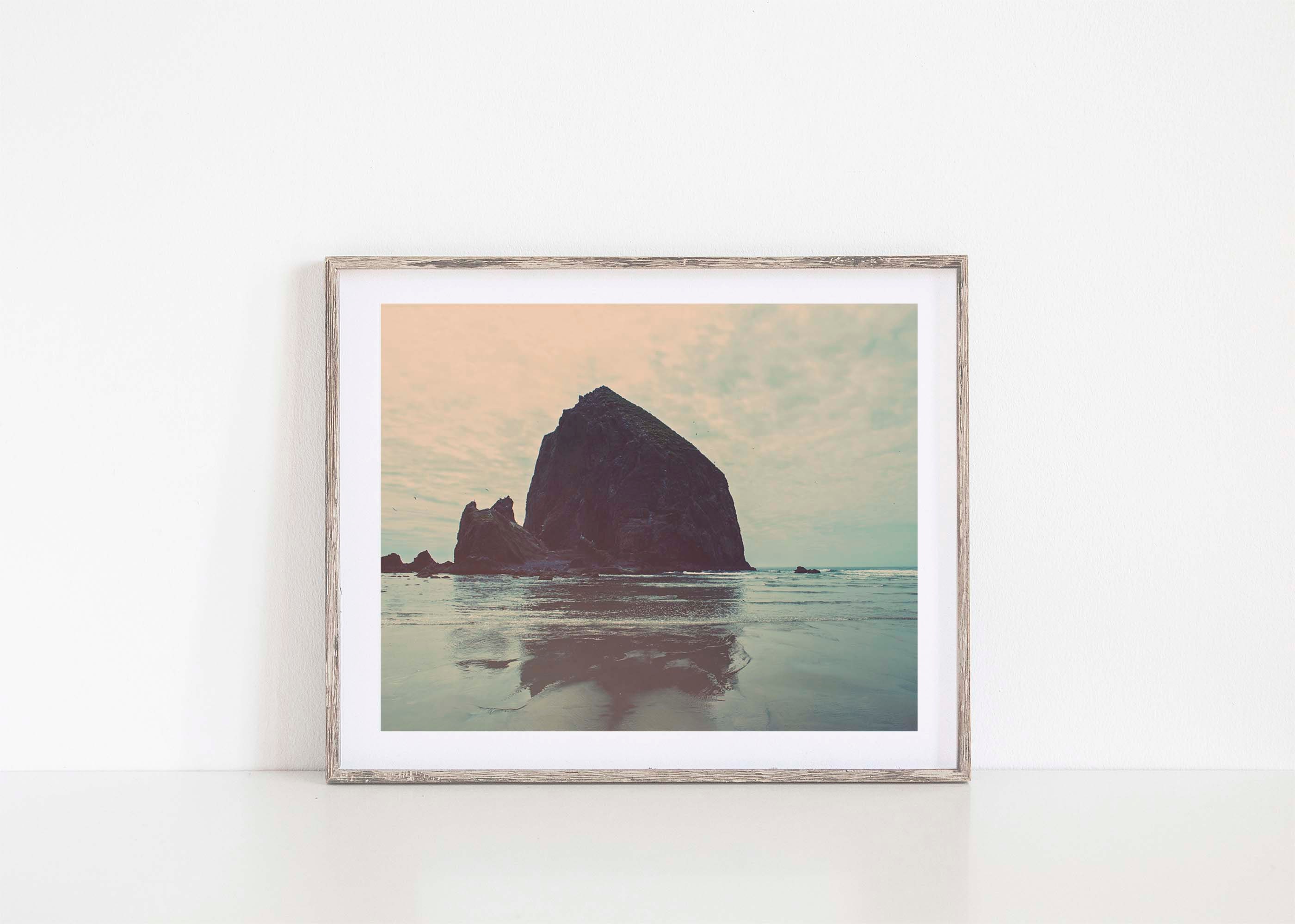 POSTER OREGON ROCK FORMATION- FREE SHIP #SCL501 LC26 i PHOTO :CANNON BEACH 