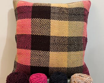 Housse de coussin - Harmonie tissée - Coussin péruvien fait main - Patchwork des Andes - Coussin tissé sur métier à tisser artisanal - Coussin rustique péruvien - Textile artisanal