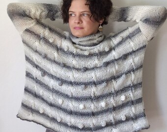 Braids and Bubbles Loose Fit Sweater in Gray and White, Hand Knit Oversized Womens Sweater, Ombre Gray Wool Jumper, Cozy Pullover with Cowl