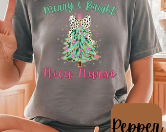 NICU Krankenschwester Shirt, Weihnachten, Geschenk für neue Krankenschwester, Nicu Krankenschwester Weihnachten Rundhalsausschnitt, Neugeborenen Intensivstation Krankenschwester, Weihnachten Krankenschwester Shirt, Nicu
