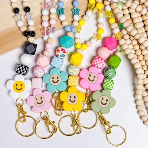 Teacher Beaded Lanyard Flower Lanyard Personalized Name Speech Teacher Appreciation Gift Small Gift Breakaway Clasp ID Badge Holder Keychain