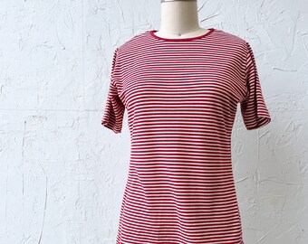 Vintage 90s red white Striped T-Shirt