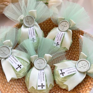 Personalized Peony Baptism Candle Favor: Elegant Christening Gift