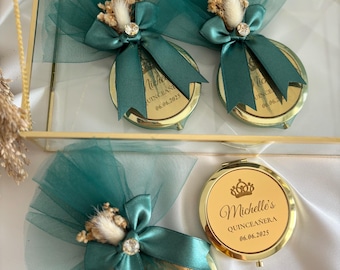 Elegant Favors for Sweet 16 or Quinceañera, Custom Gold Compact Mirror, Sweet 16 Party Favors, Sweet 15 Party Favors, Mis Quince Anos Favors