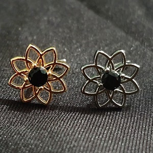 Flower Design Statement Nose Stud