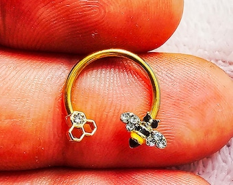 Bumblebee With Honeycomb Septum Ring Horseshoe