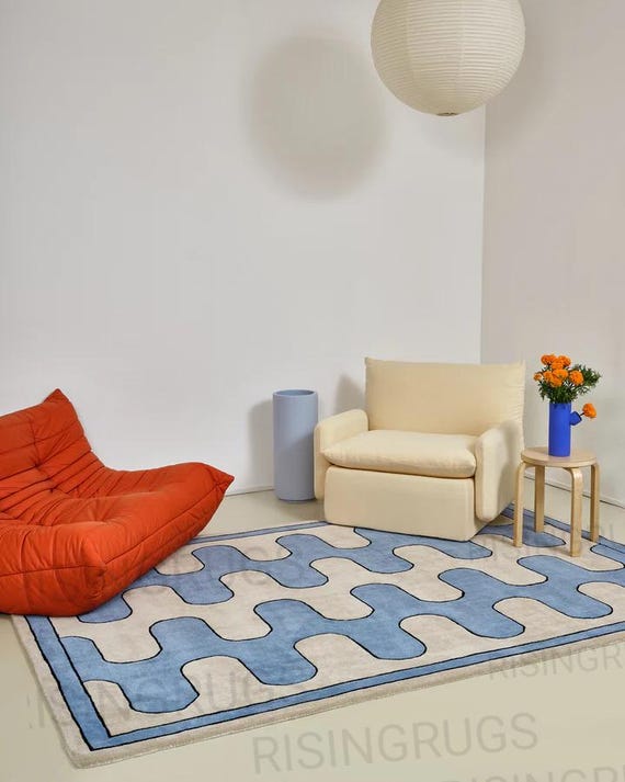 Hand-Tufted Wool Rug – Modern Blue & Ivory Wavy contemporary Design