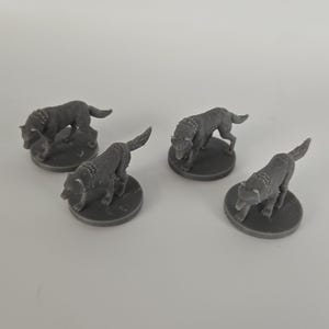 4pc DnD Wolf Pack Miniatures | 28mm–32mm Scale Resin Model Medium with 1&quot; Base for D&D / DnD Tabletop RPGs and Wargames