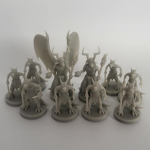 10pc Kobold Warband – D&D Miniatures | 8 Kobolds + 2 Chieftains | Resin TTRPG Minis for Pathfinder, Wargames, Tabletop RPG
