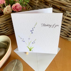 Carte de voeux aquarelle personnalisée, faite sur commande, peinte à la main de myosotis pour les condoléances, la sympathie, une pensée pour vous