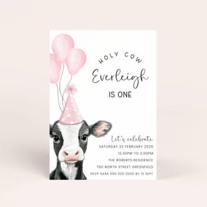 Heilige koe verjaardagsuitnodiging koe 1e verjaardag uitnodigen digitaal, heilige koe ik ben één uitnodiging meisje, eerste verjaardagsuitnodiging koe feestthema