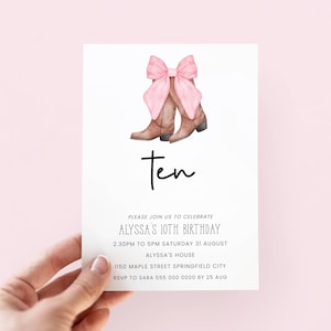 Einladung zum 10. Geburtstag Cowgirl Geburtstag einladen Mädchen, bearbeitbare rosa Cowgirl-Geburtstagsfeier-Einladung für 10-jährige, Cowgirl-Stiefel & Schleife