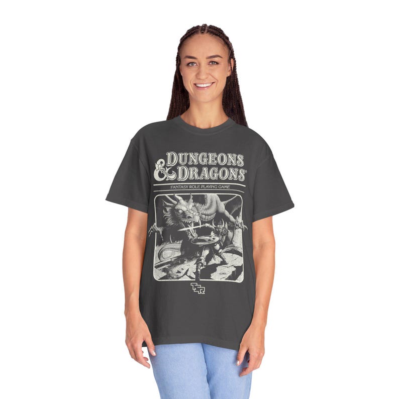 Camiseta gráfica de Dungeon Dragon 1974 con colores cómodos / Estilo vintage Y2K imagen 8