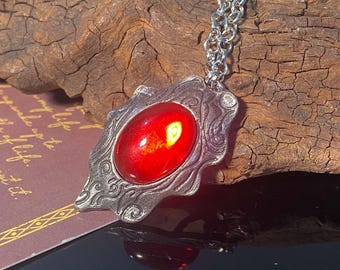 Dante, amuleto perfeito de Devil May Cry Dante, colar com pingente de cristal vermelho de Dante Vergil, joias de cosplay DMC, presente para jogadores, colar de anime