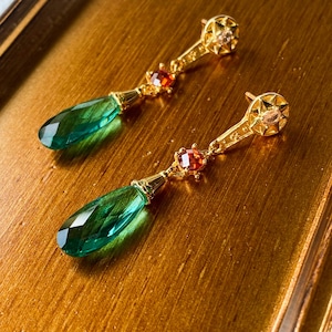 Suitable for Howl’s Moving Castle cosplay, plated with 14k real gold Howl necklace,Howl earrings,shiny luster, Sophie earrings,Emerald