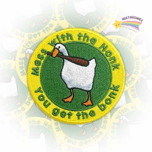 Funny Goose Embroidered Patch – “Mess With The Honk You Get The Bonk” Iron On Patch for Clothes, Jacket, Backpack, Meme Gift Idea