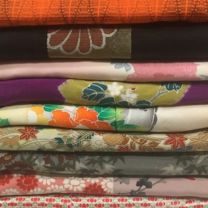 10 Lbs Vintage Kimonos, Japanese Women's Silk Kimono(s), Bulk Bundles