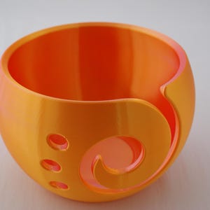 Elegante cuenco para lana - Ideal para lana de tejer y ganchillo - nuestro número 1 - Diseño disponible en muchos colores, acabado brillante bicolor