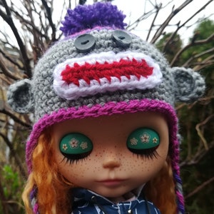 Ayalaythe Sock monkey crochet helmet for Blythe doll image 1