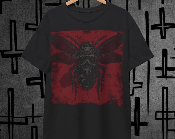 Red Skull Insect - T-Shirt