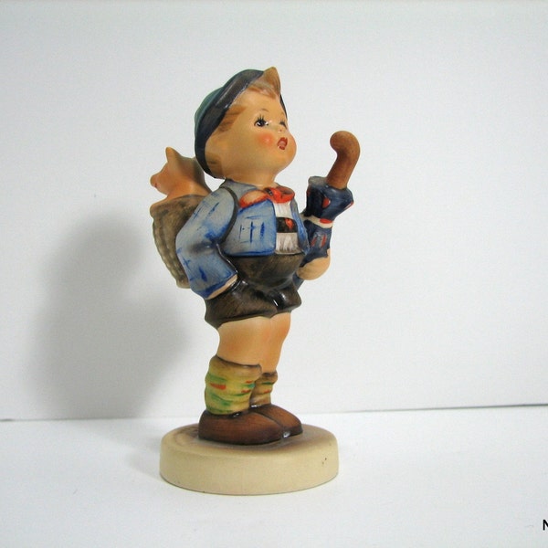 Hummel Figurine, "Home From Market" 198, circa 1970s, German Handpainted Vintage Ceramic, tm5