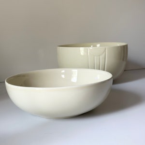 Hall Ivory Radiance Vintage Bowl Set Cream Color