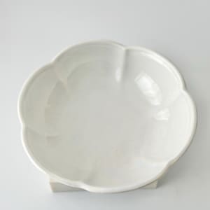 McCoy Pottery USA # 7528 bol vintage bleu clair émaillé à bord festonné Bol en forme de fleur