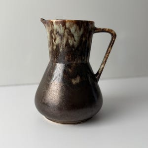 Brush USA #928 Metallic Bronze Drip Style Pottery Pitcher No Lid