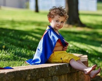 Cape personnalisée - CAPE DE SUPER-HÉROS - Cape pour garçon - Cadeau de super-héros - Cadeau d'anniversaire - Cape pour enfant - Cadeau pour enfant - Déguisement de super-héros - Déguisement