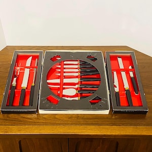 Vintage Complete Cutlery Set, Lifetime Cutlery Corp, stainless steel 17 piece serving ware in original box, hosting set