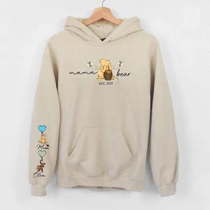Sweat à capuche personnalisé maman ours. Sweat à capuche pour maman avec noms d'enfants sur la manche. Cadeaux pour la Fête des Mères pour les nouvelles mamans. Pulls maman ours, cadeaux de grossesse