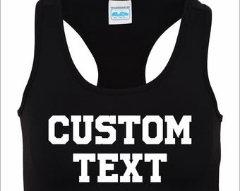Benutzerdefinierter Racerback Crop Tank, personalisiertes Workout Crop Top für Damen, benutzerdefinierter Text gedruckter Sportbehälter, Fitnessstudio-Shirt Geschenk für sie, Fitnessbehälter