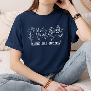 Helfende kleine Köpfe wachsen Shirt, Geschenke für Lehrer, Vorschul-T-Shirt für Lehrer, Kindergärtnerin-Shirt, Geschenk für Lehrer