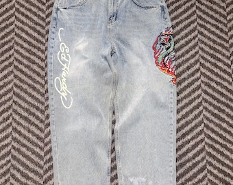 Vaqueros azules Ed Hardy Y2K sin usar con bordado de tatuaje de serpiente, cónicos, talla 32